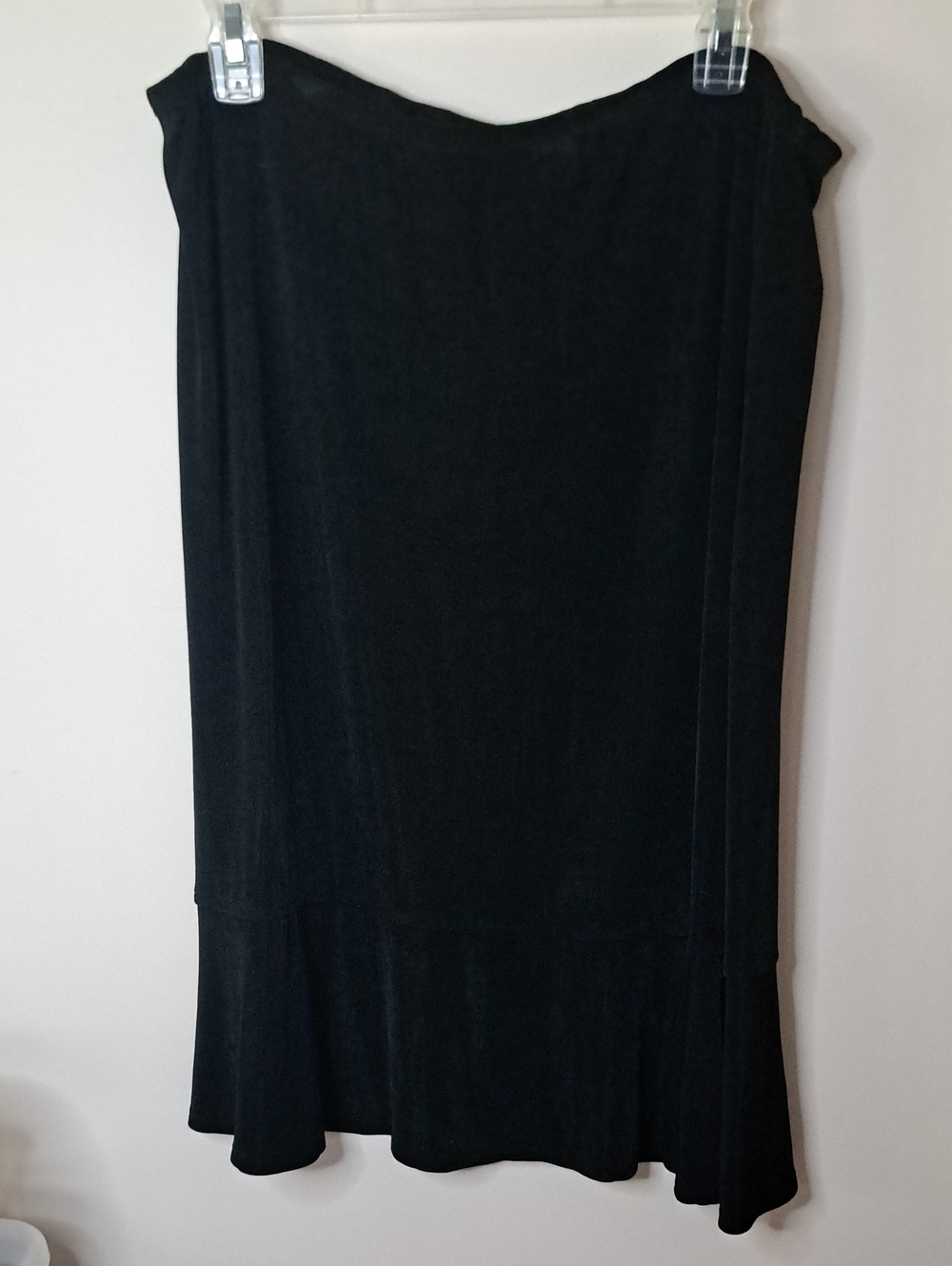 Laura Ashley Black Petite Med Knit Ruffle-Hem Skirt